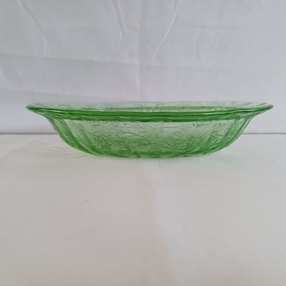 Vintage Jeannette Green Depression Glass Floral Poinsettia Vegetable Oval Bowl - Picture 1 of 5